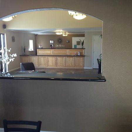 Americas Best Value Inn And Suites ДеСото Екстериор снимка