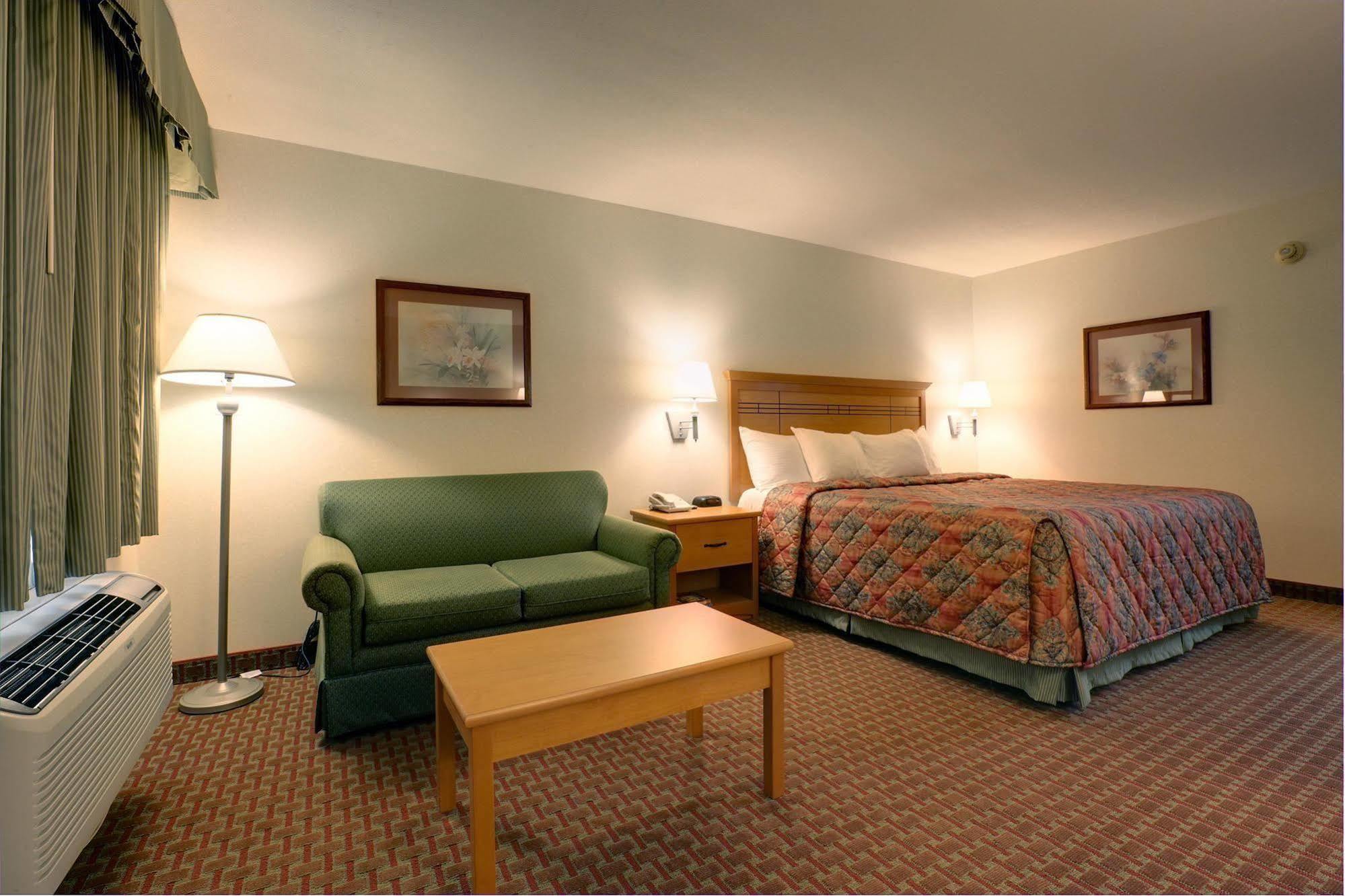 Americas Best Value Inn And Suites ДеСото Екстериор снимка